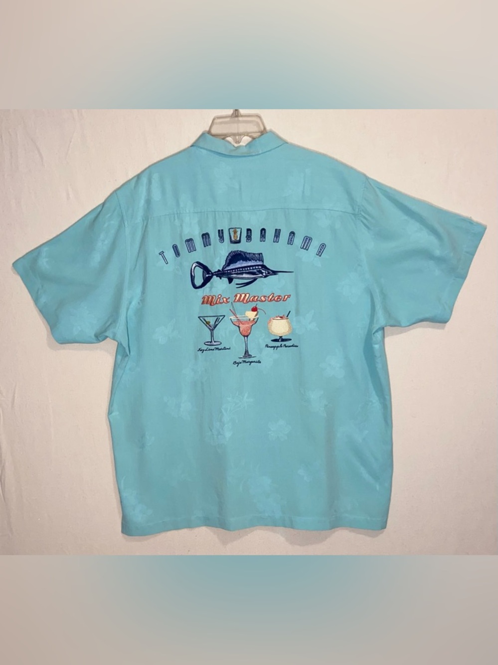 Tommy Bahama men’s shirt